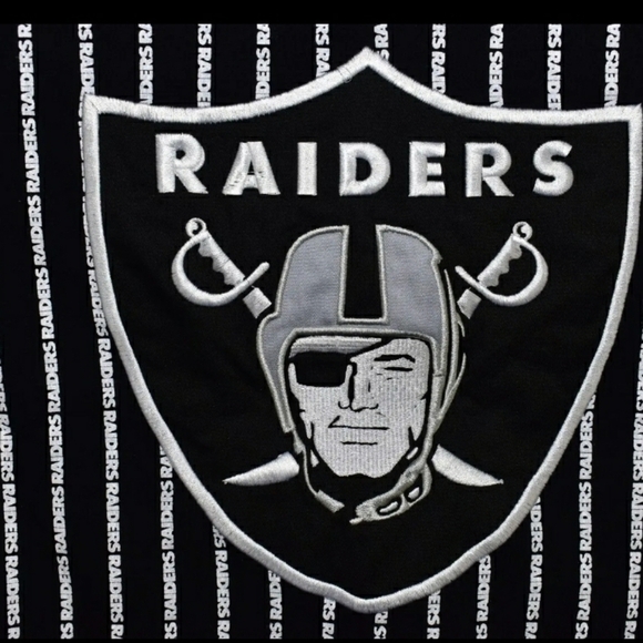 Raiders NFL Team Apparel Pullover - Picture 3 of 7